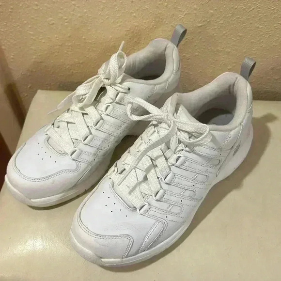 K-Swiss Shoes - Kswiss Women’s size 8